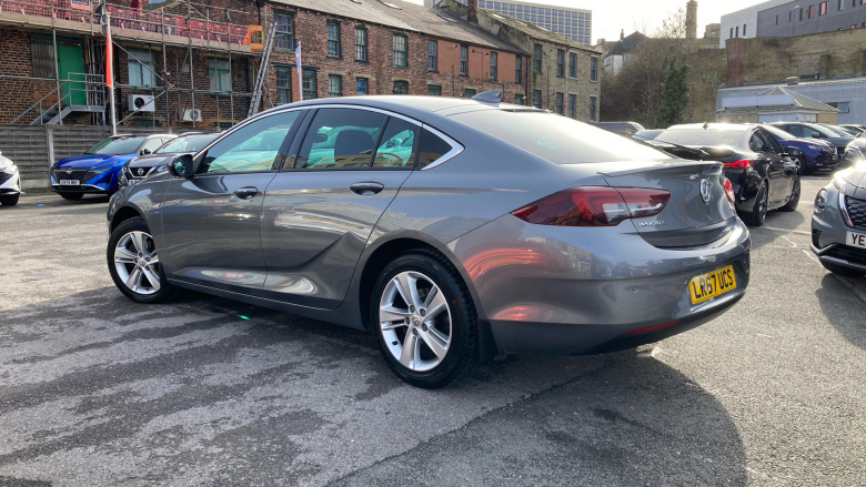 Vauxhall Insignia 1.6 Turbo D ecoTec [136] SRi Nav 5dr Diesel Hatchback